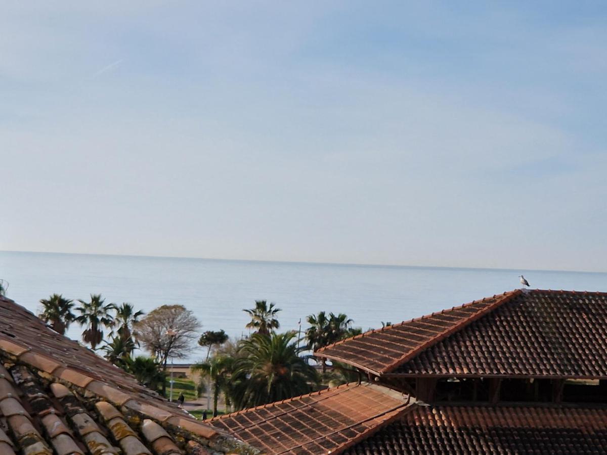 Apartamento Le Palmaro Menton Exterior foto